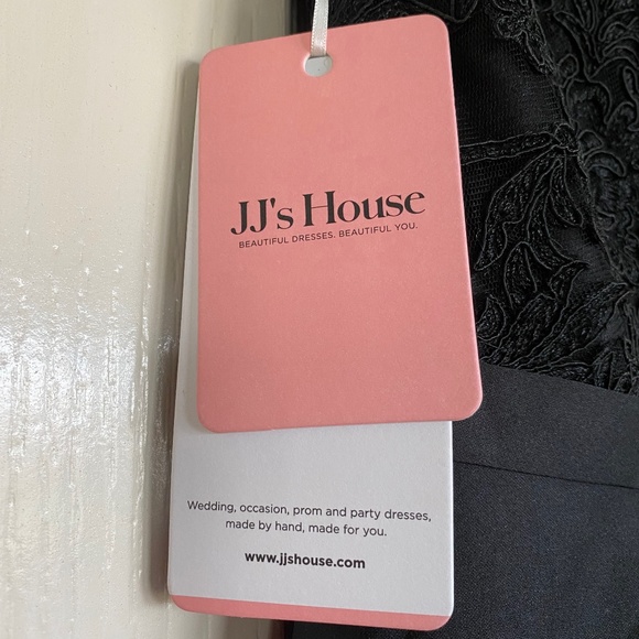 Custom Dress by JJ’s House - Unworn! - Picture 7 of 9